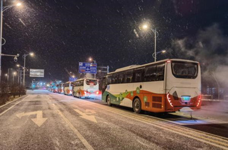 零故障零延誤零投訴！宇通氫燃料客車交出冬奧護(hù)航“綠色成績單”(圖2)