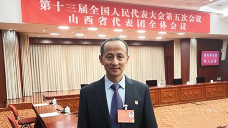 全國(guó)人大代表馮冰：建議推動(dòng)“城鄉(xiāng)公交一體化”建設(shè)，實(shí)現(xiàn)城市公交、城際公交和城鄉(xiāng)公交融合發(fā)展(圖1)